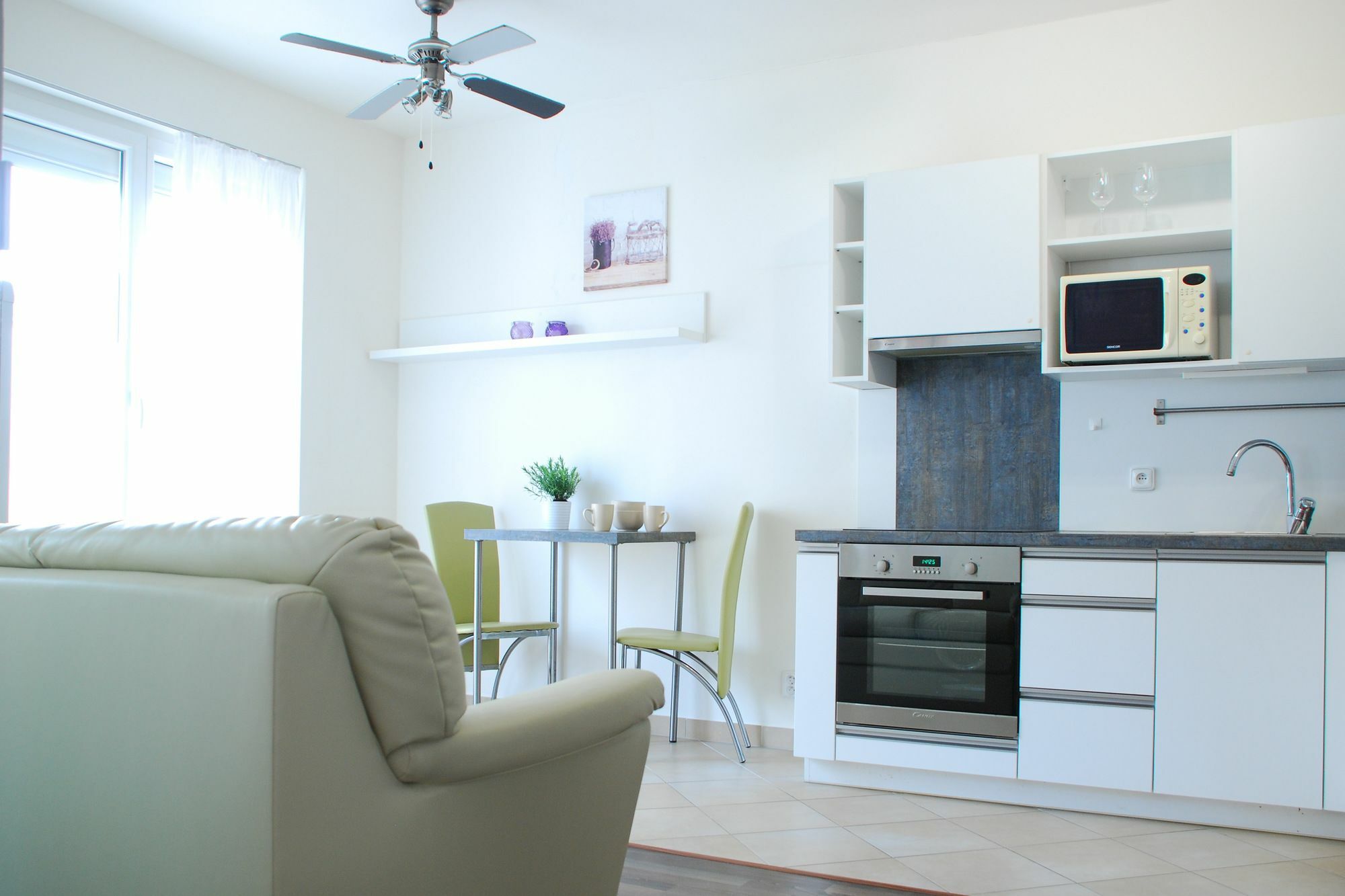 A Nice Place To Stay Apartments Praga Esterno foto